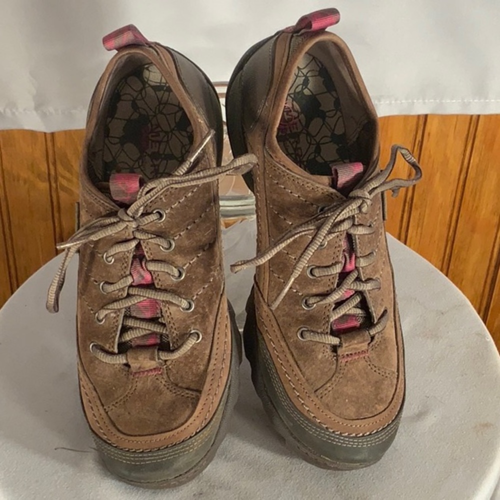 Merril Mimosa Brown Women Sneakers